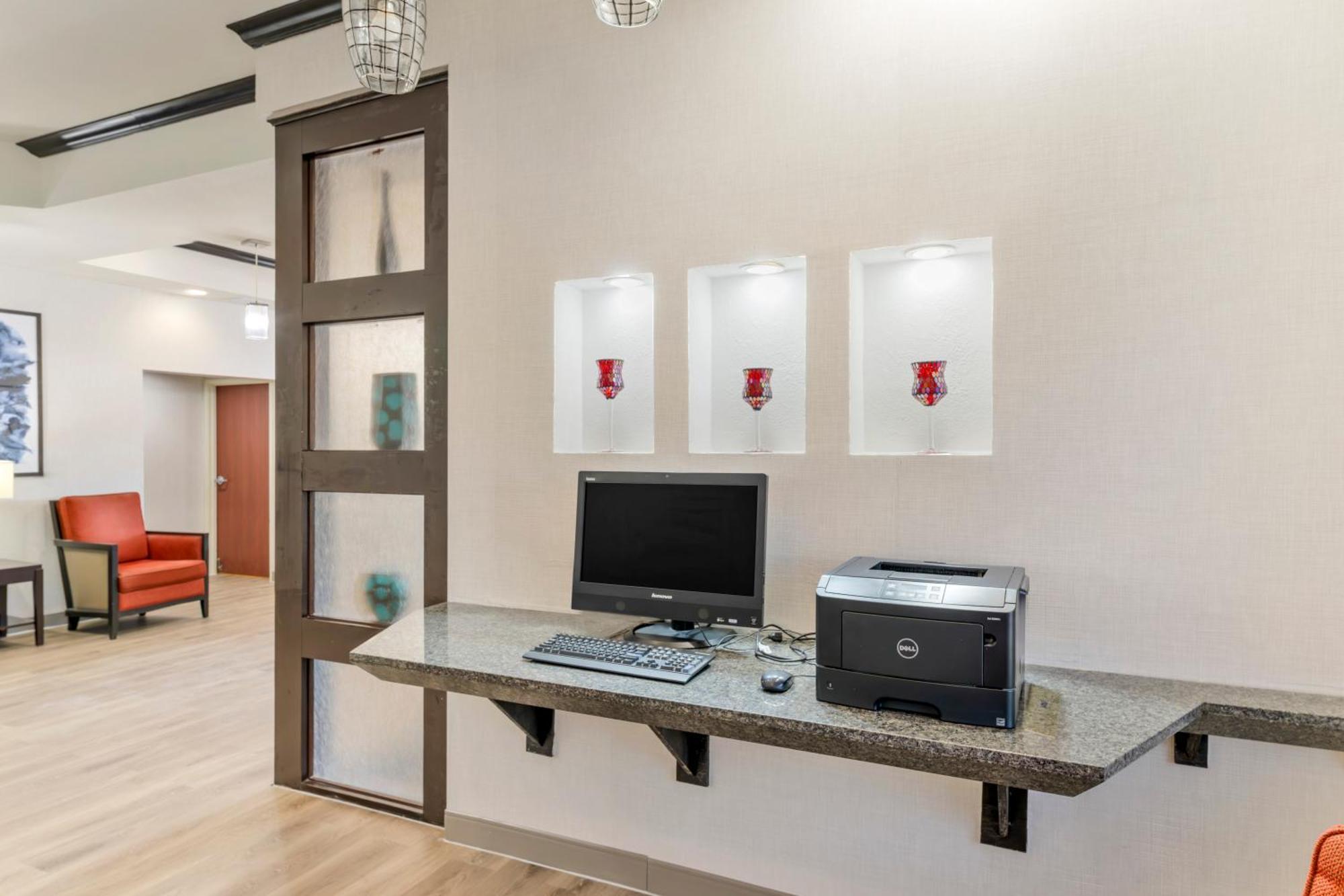 Comfort Suites Пекос Экстерьер фото